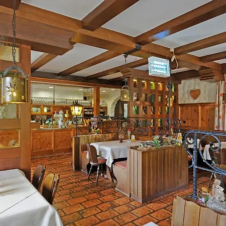 Landgasthof Sonne Pensión Alpirsbach